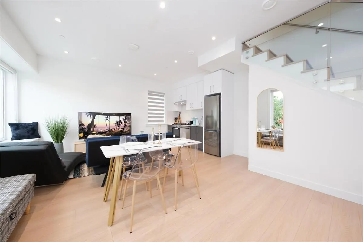 Apartment Brand New Spacious Home In Heart Of Vancouver Canada